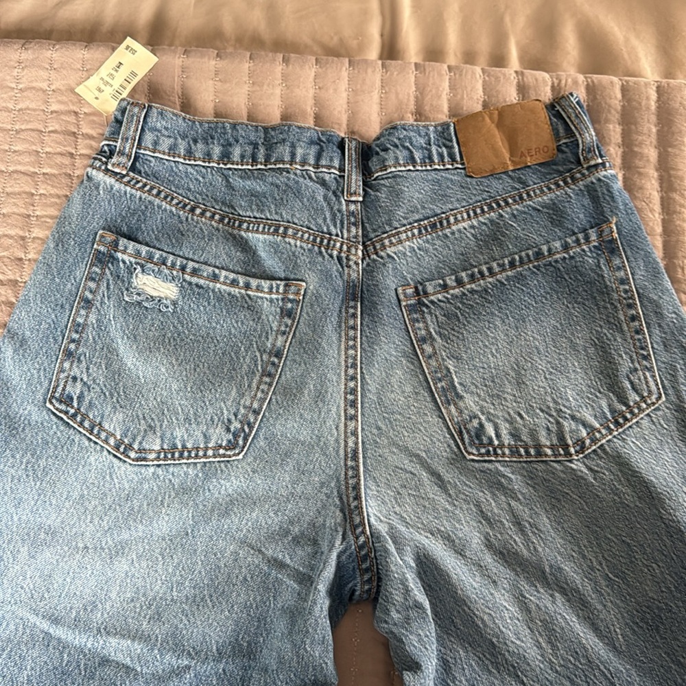 Aeropostale mom jeans! - Picture 4 of 4